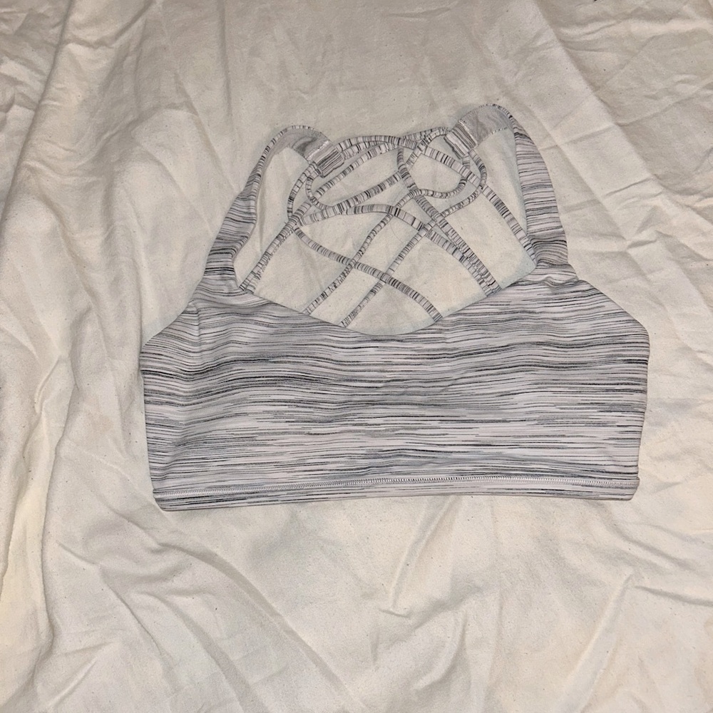 Lululemon sports bra
